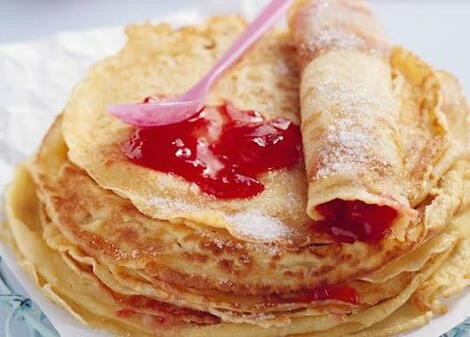Pancakes, Strawberryjam/Applesauce